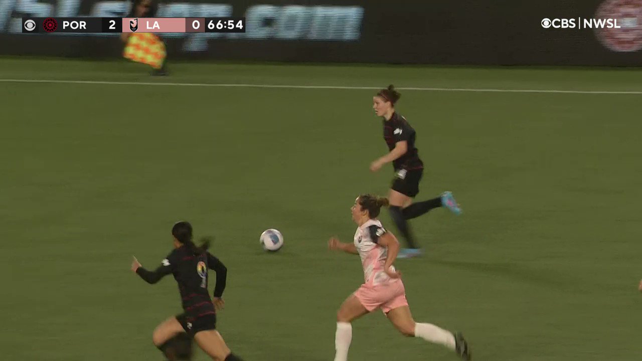 HAVE A BRACE OF A GAME, @sincy12!
The "Canadian Connection" makes it 3 unanswered!

#BAONPDX | @ThornsFC | #WearOrange”