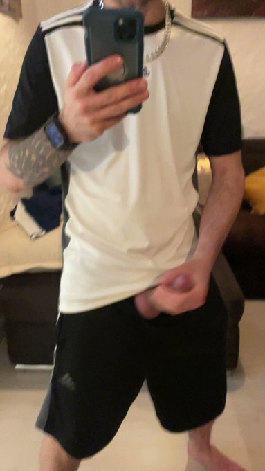 spunk over the mirror again https://t.co/P41nx02Dac