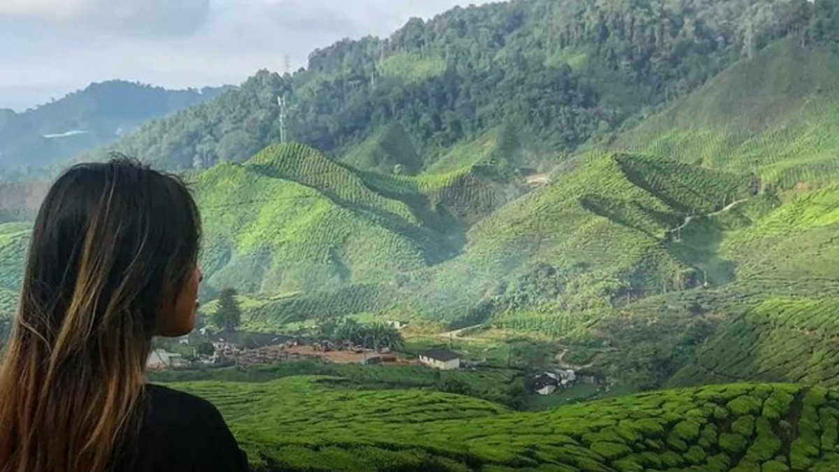 Woman reveals how she quit her job and travelled the world on £5 a day