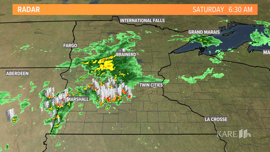 Round of thunder headed into the metro this morning with on and off storms forecast throughout the day. Severe weather is not expected in the metro but is slightly more likely in southern Minnesota. Stay tuned. #kare11weather https://t.co/vWJbvykv2B