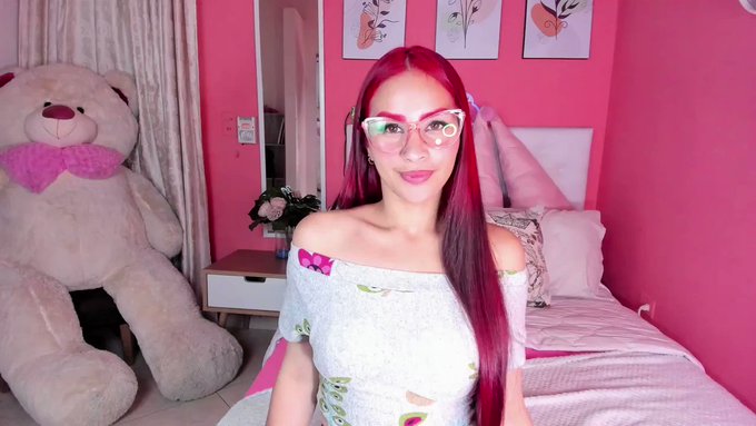 Alena Vodonaevaning porno soxtalari