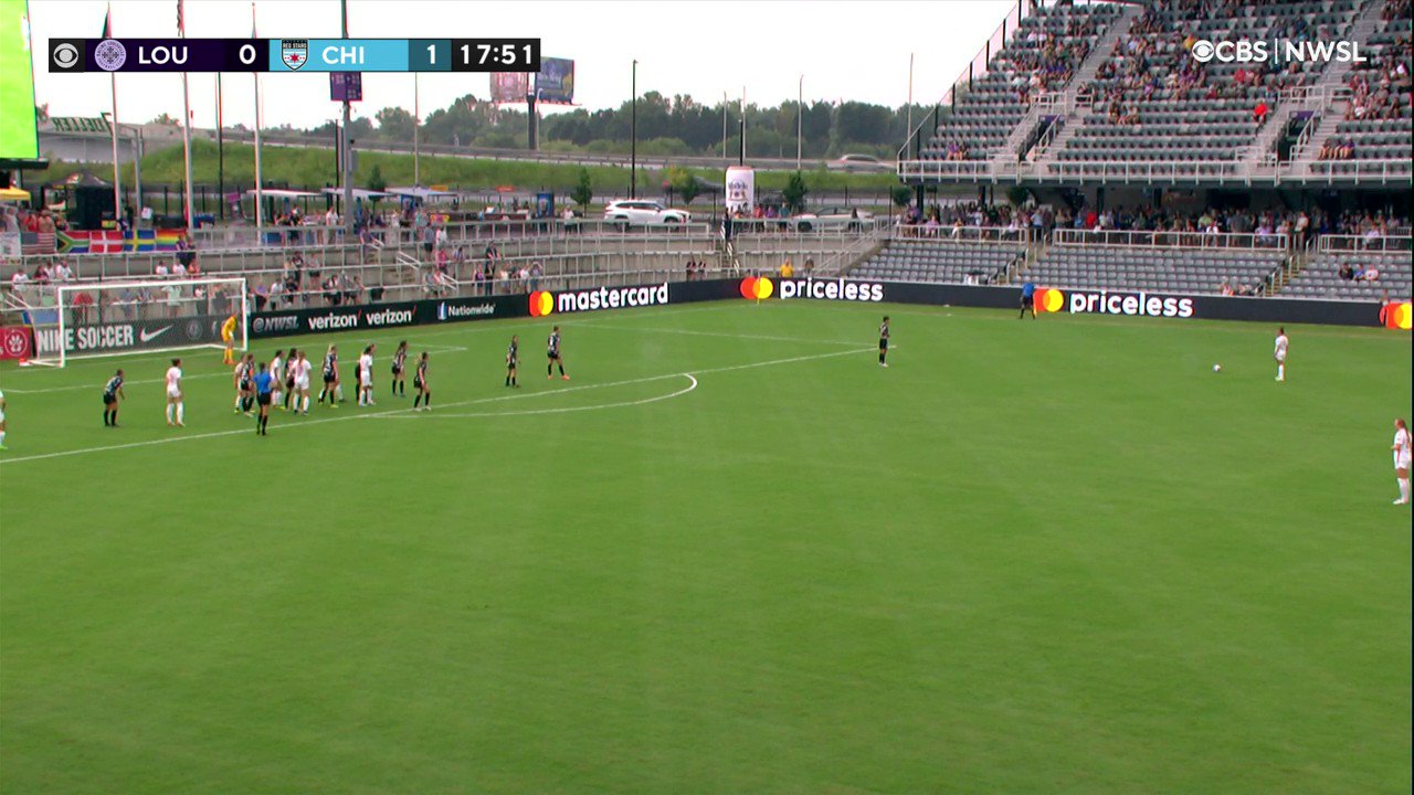 YUUUUKKKKIIIIIII 🗣

@chicagoredstars go ✌️ up off the set piece conversion!

#LOUvCHI | #MKOT”