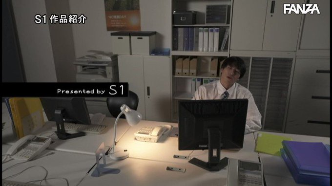 「えっ、先輩終電逃したの！？ウチ泊まります？」女子社員の誘いに乗ったらすっぴんと無防備な部屋着に僕は理性が吹っ飛び… ひなたまりん https://t.co/yBamH9YmQU