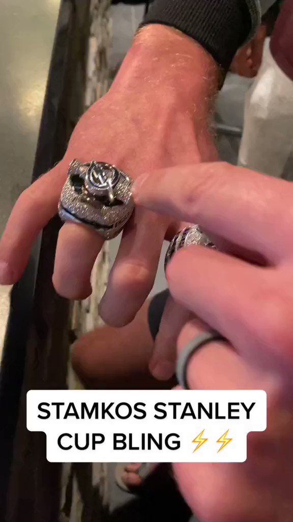 B/R Open Ice on X: The Bolts' Stanley Cup bling is next level 💍🔥 (🎥  hockey_illuminati/TT)  / X