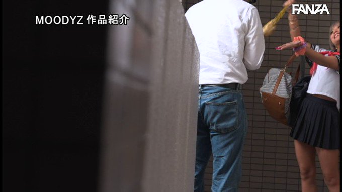 アナルまる見えで世話焼きしてくるノーパン制服ギャル 蘭華 https://t.co/ZNoPvvKbhX
