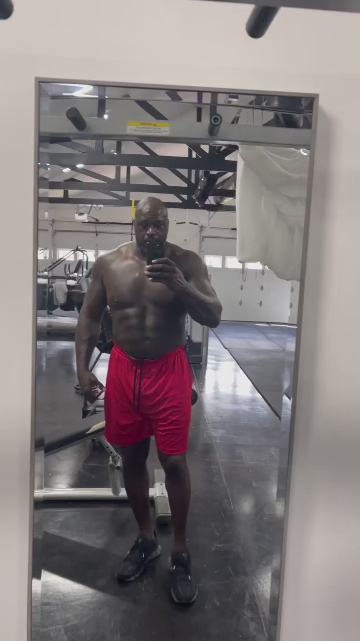 dude on Twitter "NBAonTNT SHAQ He got dat dawg in him https//t.co