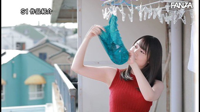 隣の団地妻がベランダにパンティを干す昼下がりは旦那不在のサインです

エロすぎｗｗｗ
https://t.co/Z6r5dXuFOo