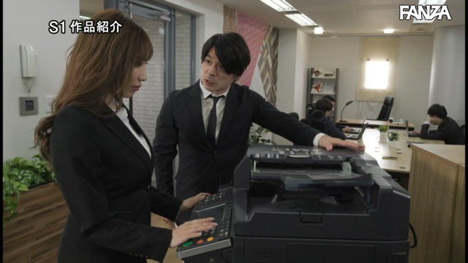 出張先で軽蔑している中年セクハラ上司とまさかの相部屋に…朝まで続く絶倫性交に不覚にも感じてしまったHカップ新入社員

えちえちな身体たまらんっすwww
https://t.co/xY8lcAz6fh