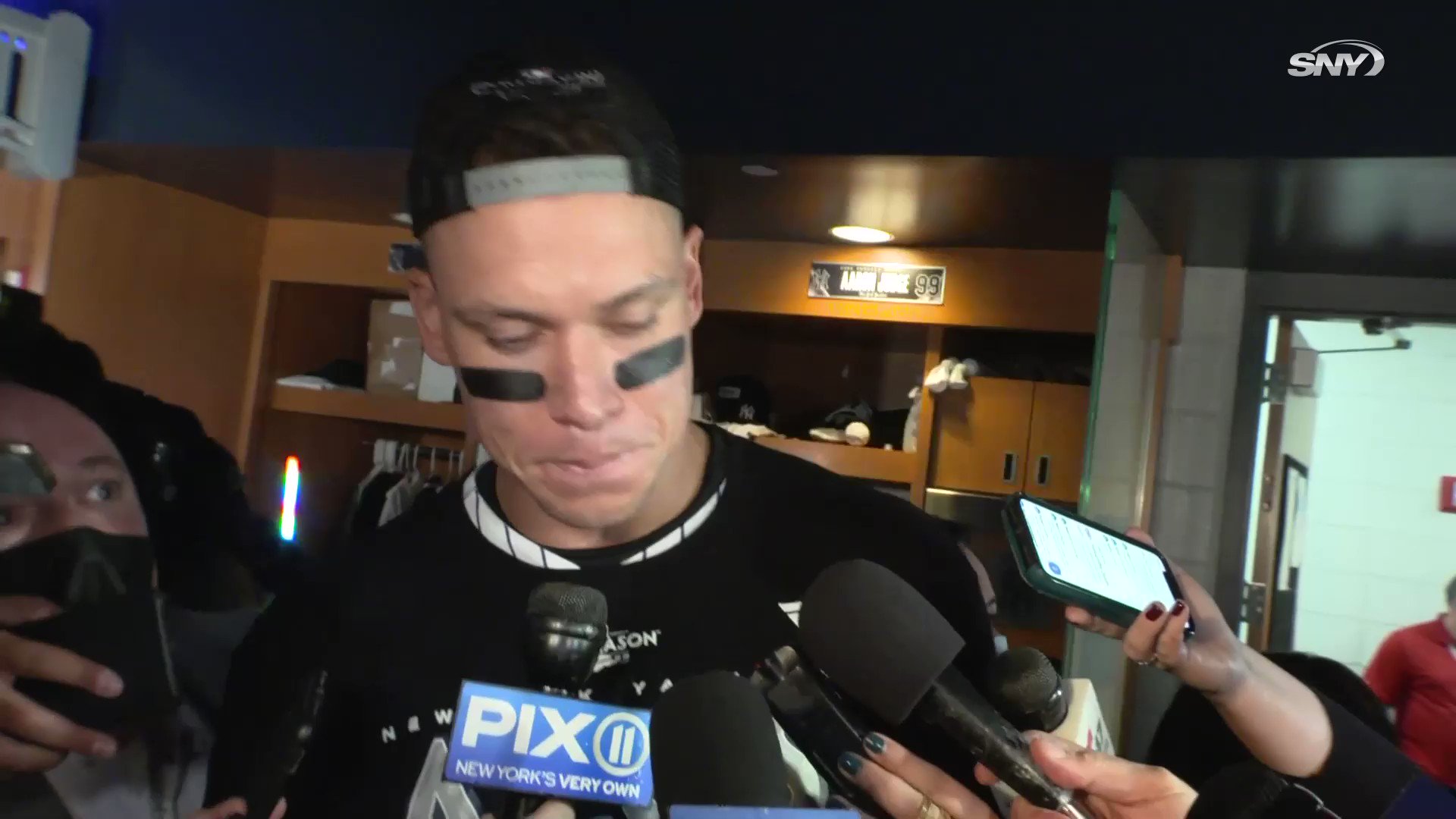 The reason Yankees' Aaron Judge kissed the NY logo on his jersey after Game  5 homer 