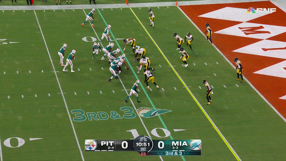 RT @SNFonNBC: The @MiamiDolphins made that drive look EASY! #FinsUp 

#PITvsMIA on NBC and @peacock.
 
(Via: @NFL)
https://t.co/iLJIezGIs4