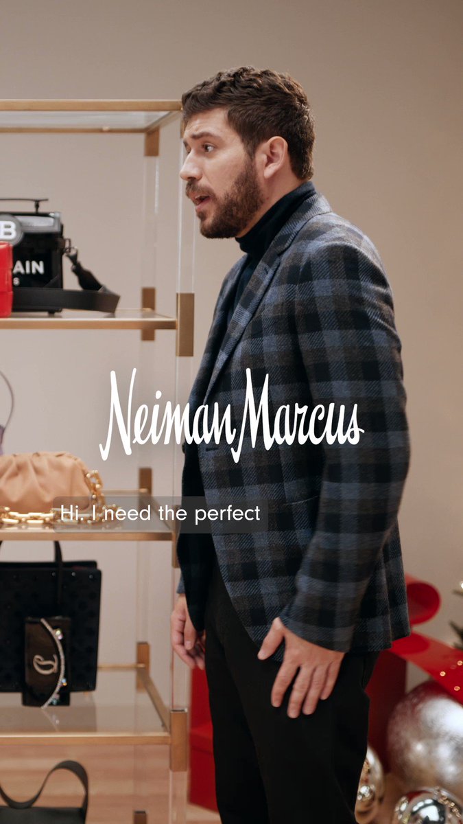 Первый акции Neiman Marcus