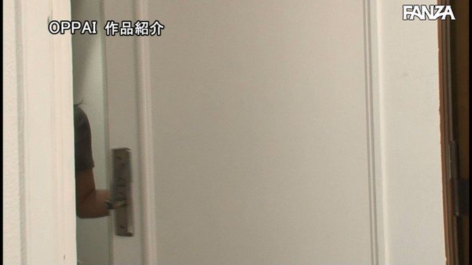 彼女のお姉さんは巨乳と中出しOKで僕を誘惑 楪カレン https://t.co/fUc0C4ioRp