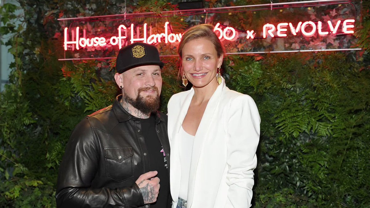 Cameron Diaz thinks husband Benji Madden gives perfect gifts #CameronDiaz #TheHoliday #BenjiMadden #JoelMadden #GoodCharlotte #CelebNews https://t.co/60BaE2VVBv