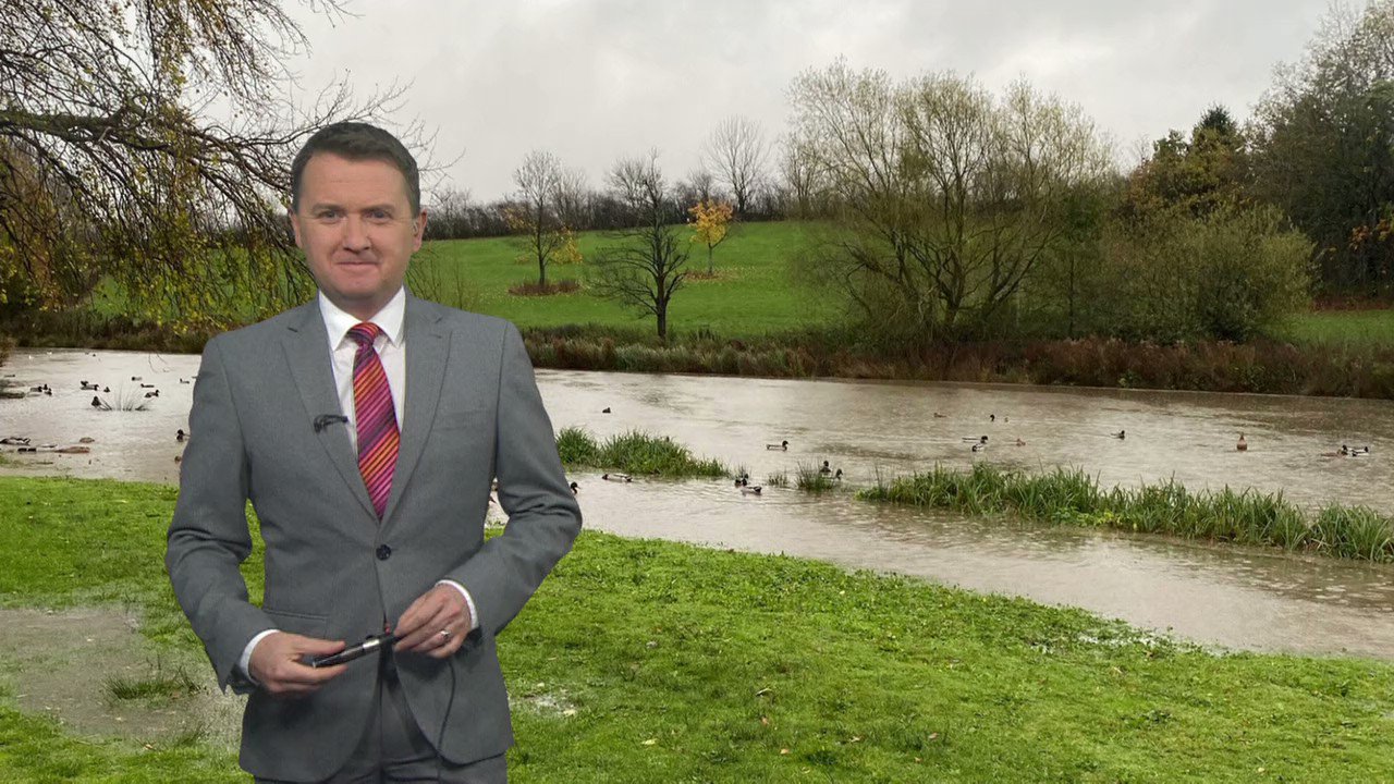 @bbcweather: Here is Matt with the latest 60 second forecast⤵ BBC Weather (@bbcweather) / Twitter