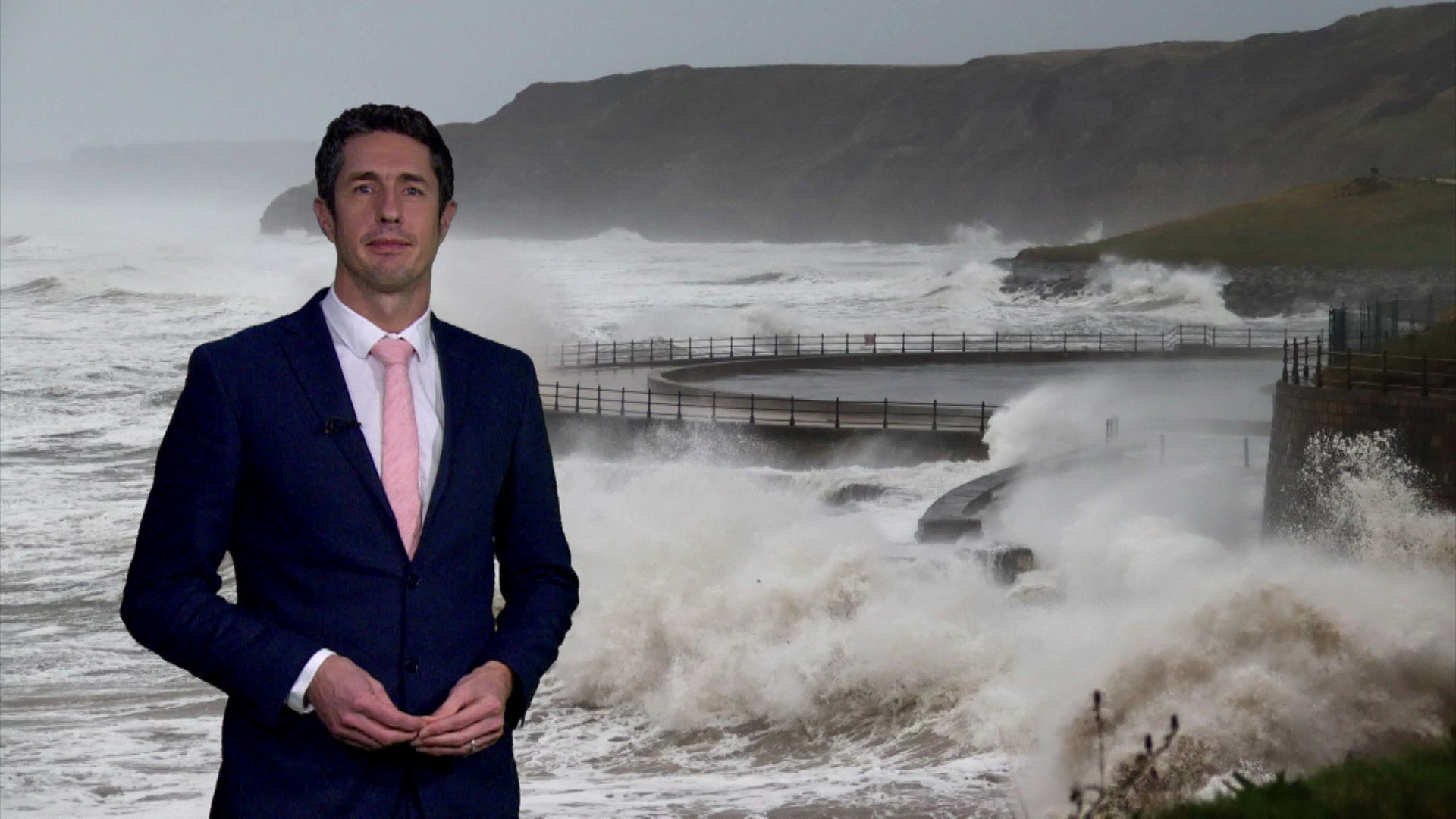 @bbcweather: ⚠How do UK weather warnings work?⚠Click here for more details ➡ BBC Weather (@bbcweather) / Twitter