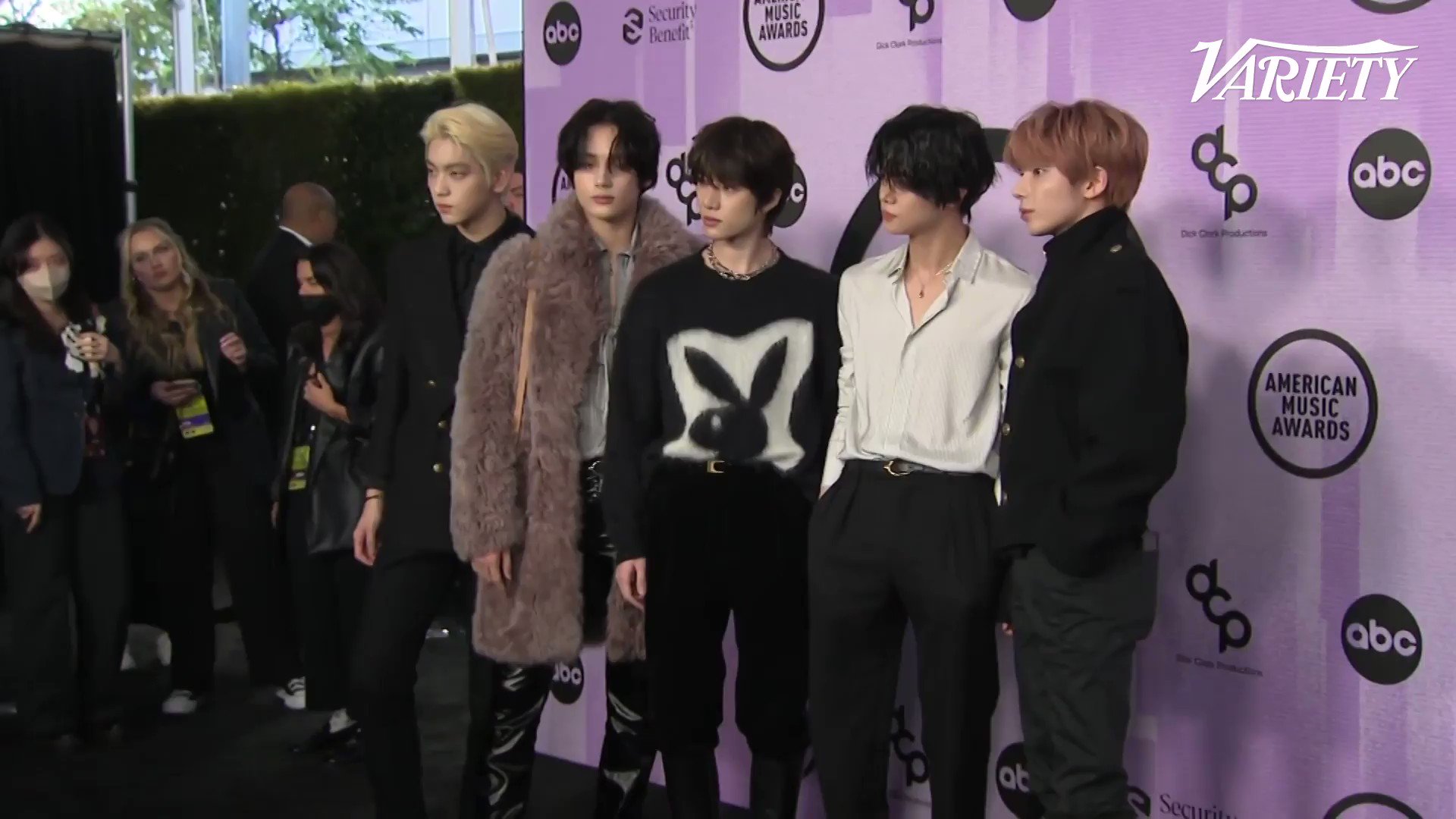 TXT News on Twitter "RT Variety TXT on the red carpet at the AMAs