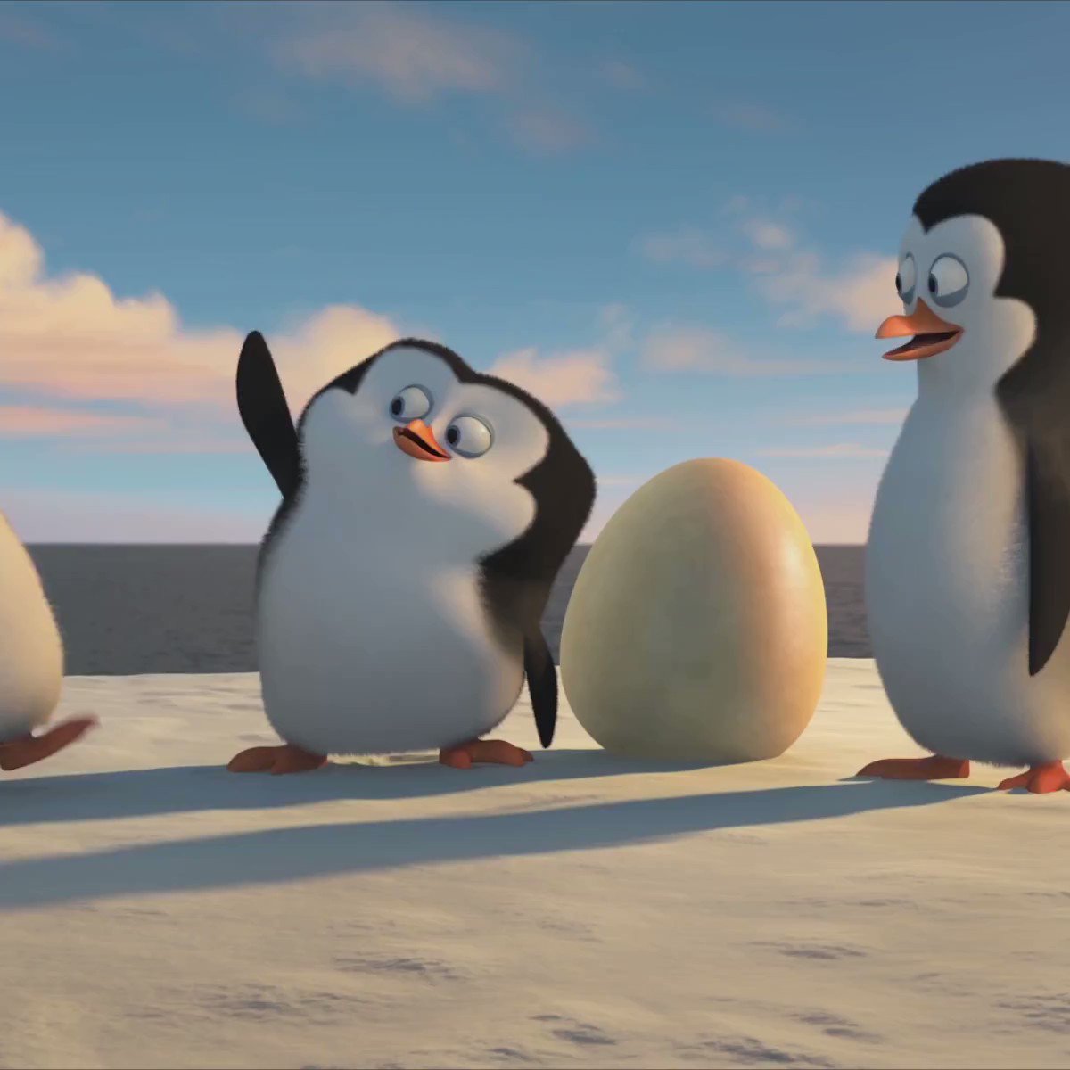 RT @swiftsambi: Penguins when they get to see Lewis Hamilton #F1 

 https://t.co/dXh0kBycPS