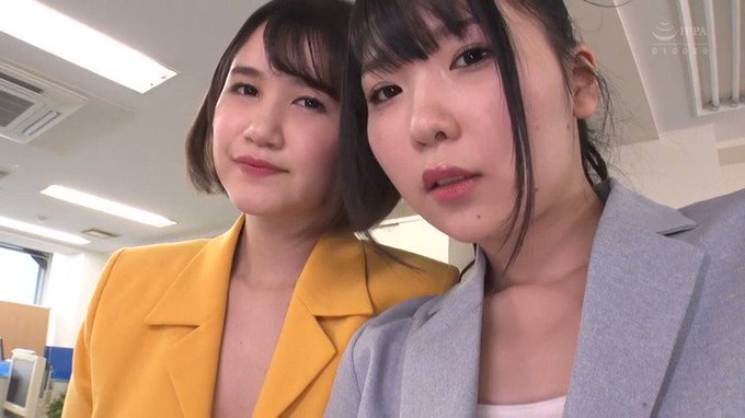バキューム乳首舐めされながらスローに亀頭弄られ続ける3P焦らされ性感 https://t.co/4ExGf31aO5