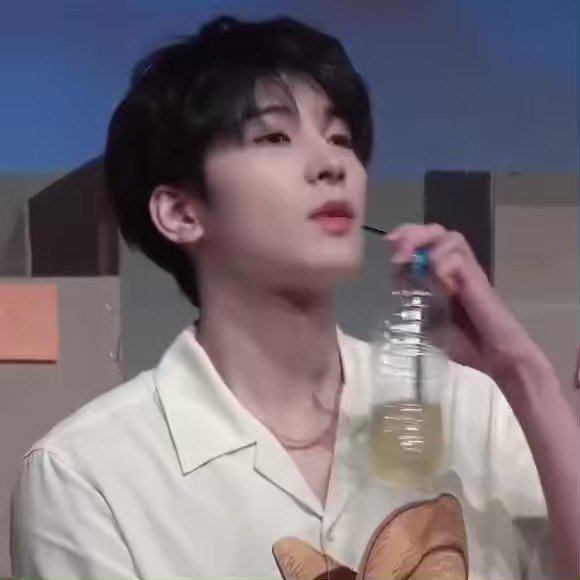 soft-wonwoo-on-twitter-wonwoo-s-most-endearing-habit-is-when-he