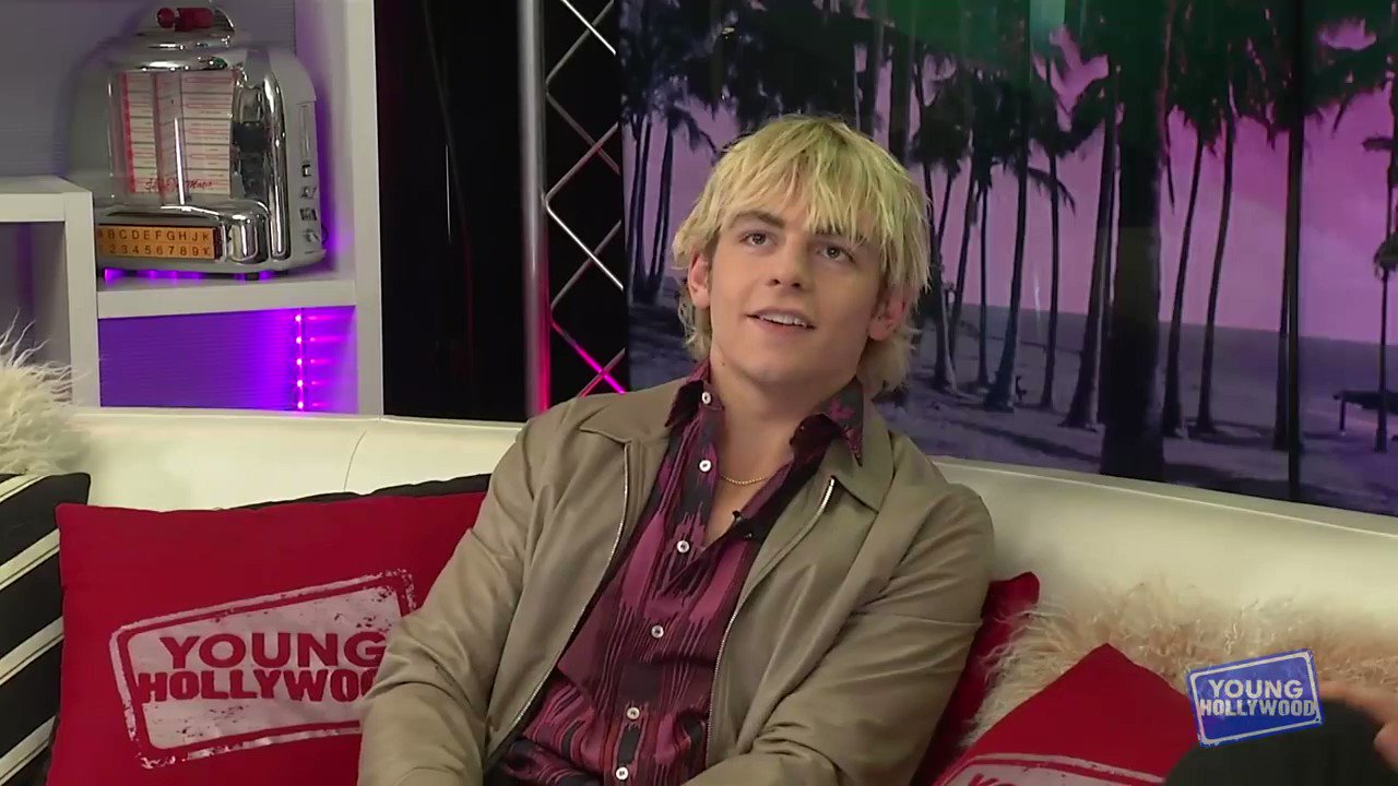 He walked so Evan Peters could run HAPPY BIRTHDAY to our friend    