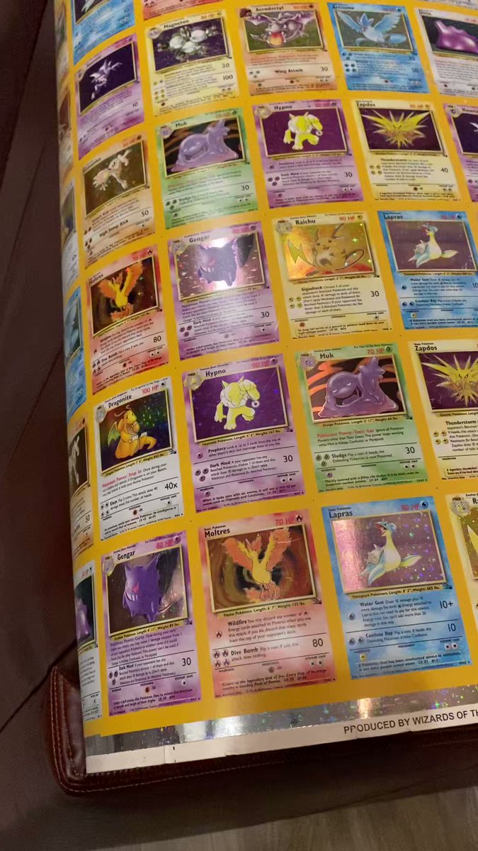 Pokémon - The Pokémon TCG: XY—Flashfire expansion arrives tomorrow! It's time to decide! Which do you like better: Mega Charizard X or Mega Charizard Y?