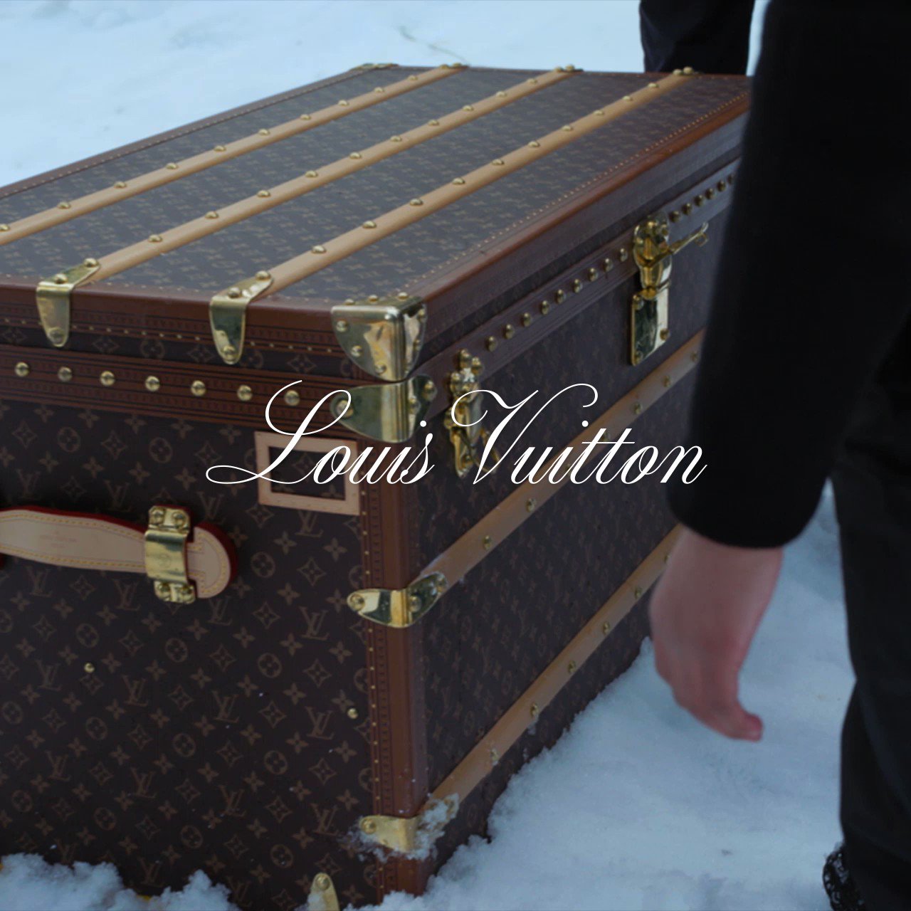 Louis Vuitton on X: VIA Treasure Trunk. The allowlist is now closed. # LouisVuitton invites selected voyagers to take part in the sale of the VIA  Treasure Trunks on Friday, June 16th, with