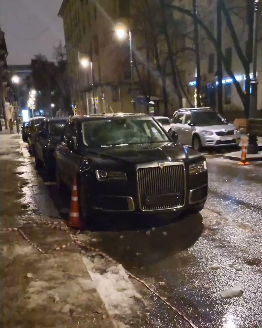 Аурус автомобиль 2022
