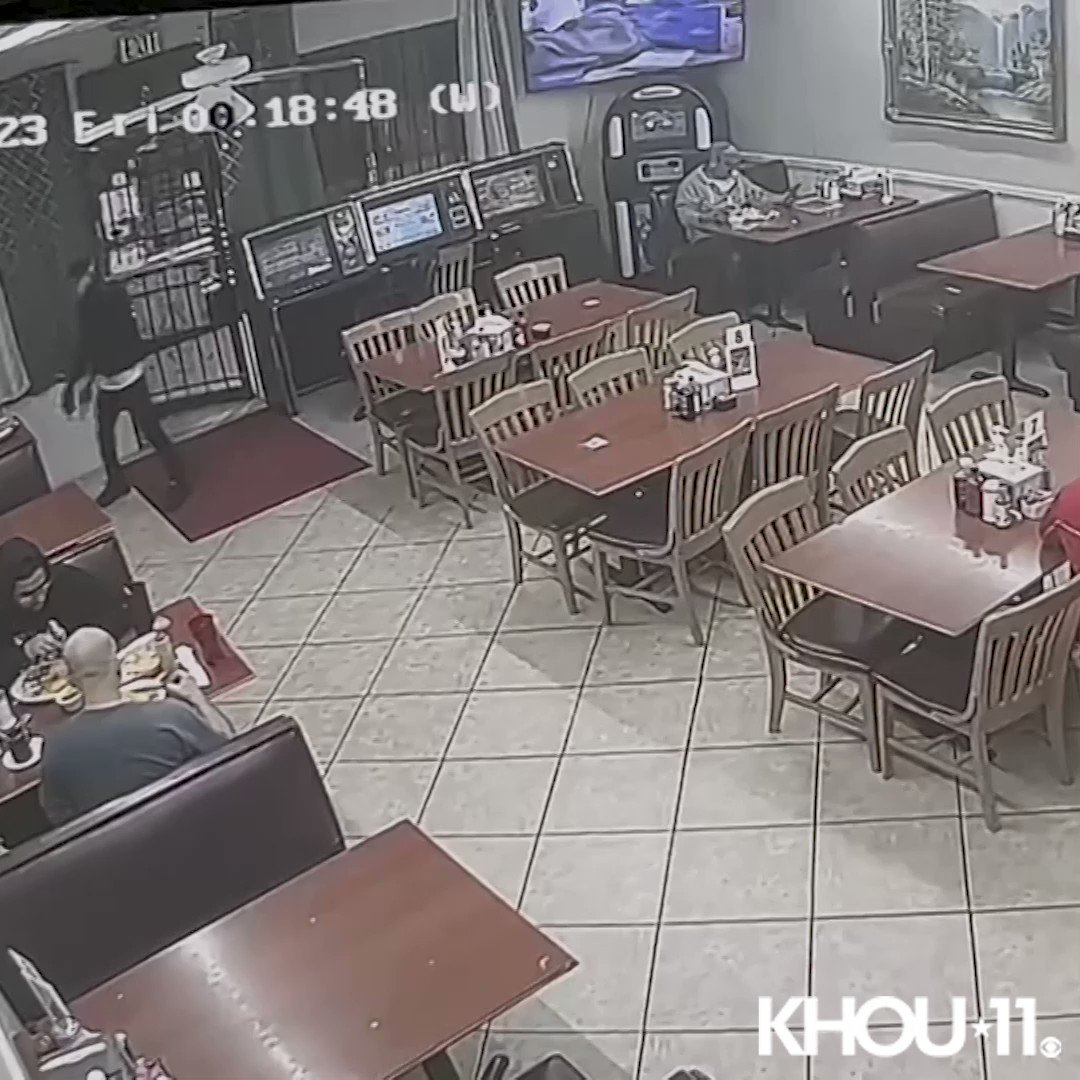 KHOU 11 News Houston on Twitter "CAUGHT ON VIDEO A customer at a