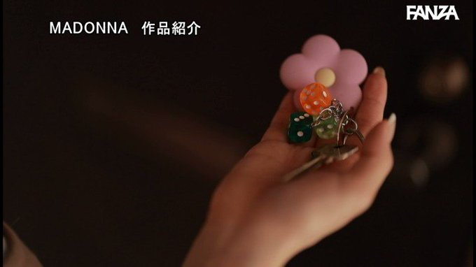 合鍵をもらった人妻が、男子学生が卒業するまで中出しされた一人暮らし部屋

いやぁ、人妻って本当にいいもんですね～ 
https://t.co/kJbe7sJyr4