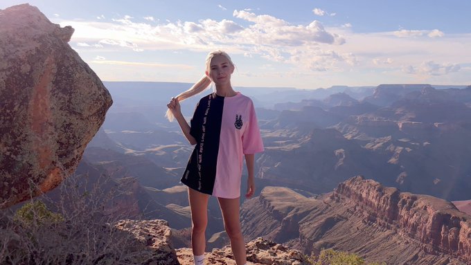 Almost a travel blog from my trip to Grand Canyon. That's me getting fucked btw 🌵  One of the best places