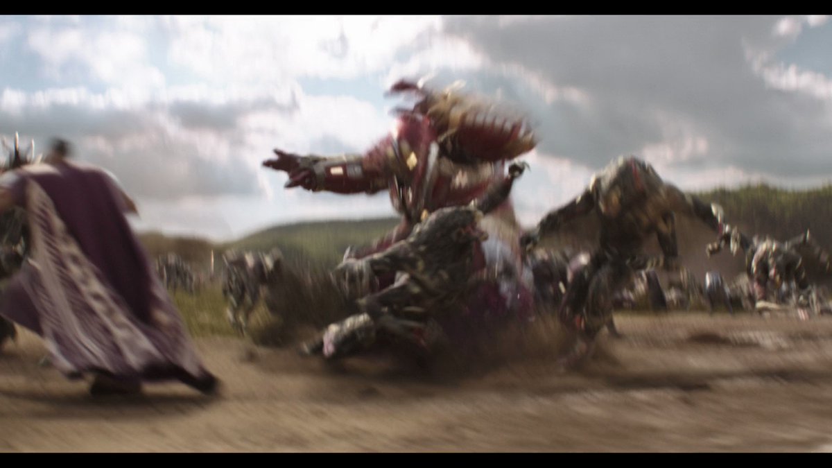 RT @captain_mcu: Thor’s entrance in Wakanda https://t.co/Snb4Saf74s