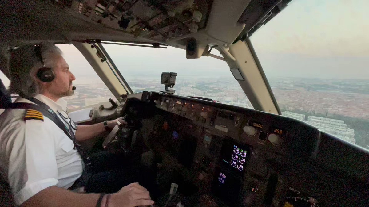 Steve giordano on twitter visual approach into xiamen with an