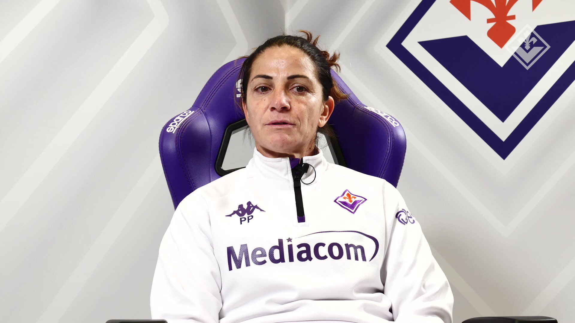  𝗣𝗥𝗘𝗚𝗔𝗥𝗔 

🗨️ Coach Panico alla vigilia di #SampFiorentina 

#ForzaViola 💜 #Fiorentina #SerieAFemminile”