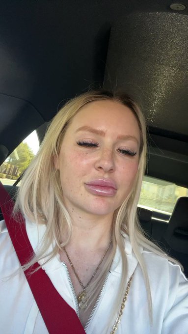 #nomakeupselfie #jennastarr https://t.co/nDcwfii4ht