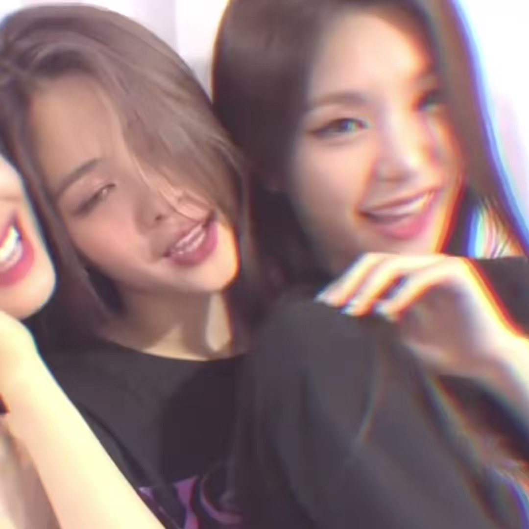 s On Twitter RT kpopsapphic s On Twitter RT kpopsapphic
