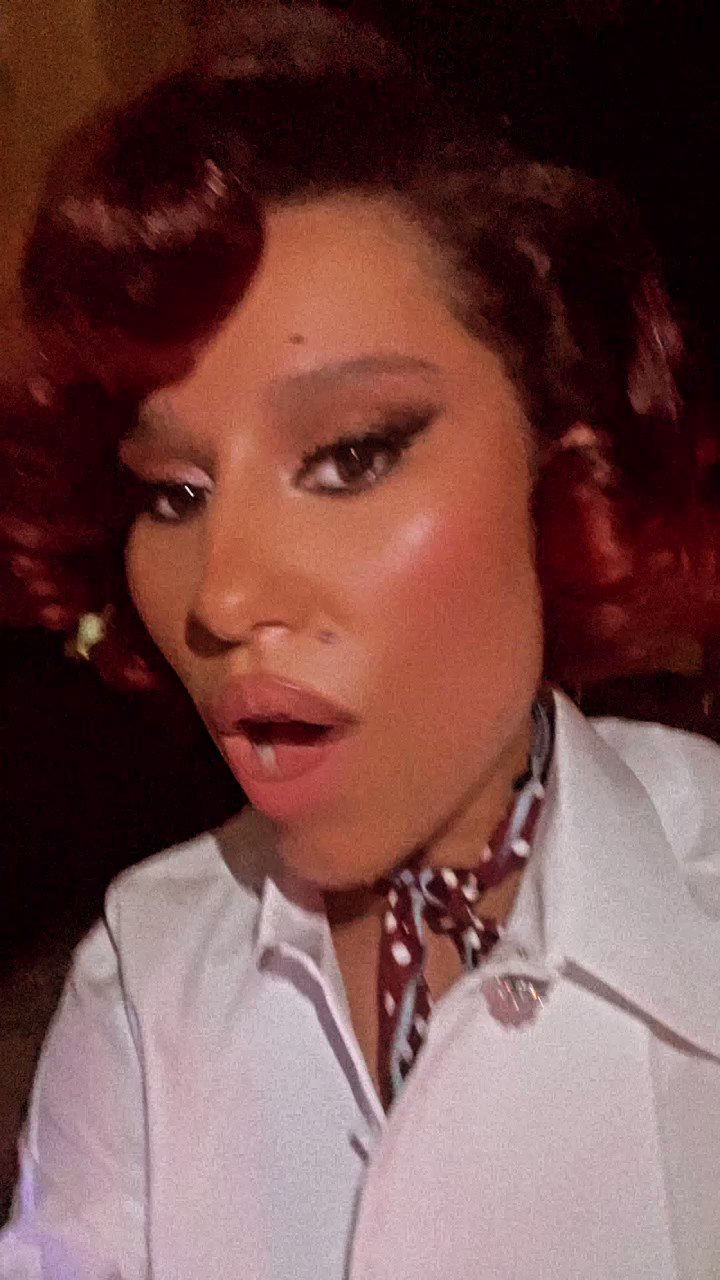 RAYE on Twitter "I am literally TINY NUMBERS away from a NUMBER 1