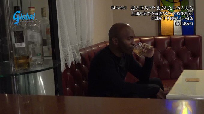 黒人巨大マラ

人妻だとマジで興奮するよね… 
https://t.co/y4BngKMHm4