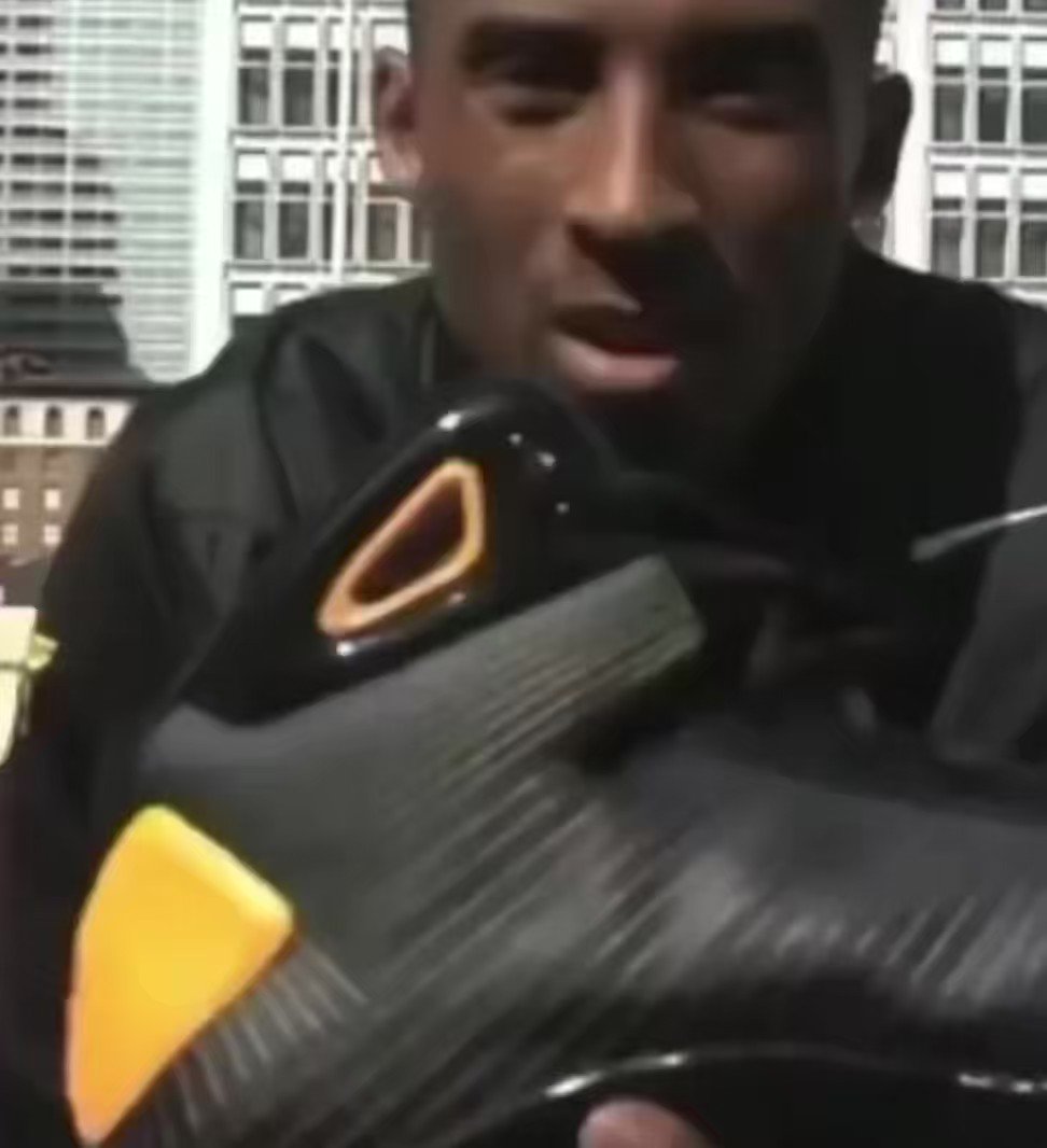 RT @historyinmemes: Kobe jumping over an Aston Martin, 2008 https://t.co/VU0DAYm58F