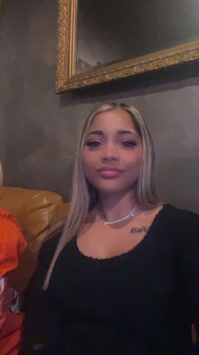 муα ʚ♡⃛ɞ on Twitter "first ny vlog dropping tmr heres some teasers😭💫"