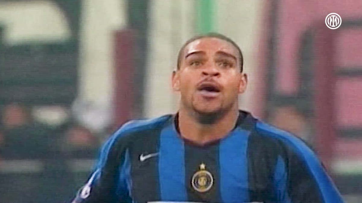 この動画の0:10~、それまでミランに10試合くらい勝ててなくてこの試合も後半の遅い時間に同点に追い付かれて「また勝てないのか…」となったところで後半ATのヴェロンのCKから皇帝がヴィエリに競り勝って決めたゴール、早朝に号泣してしまいましたね…05年12月11日だったかな確か 