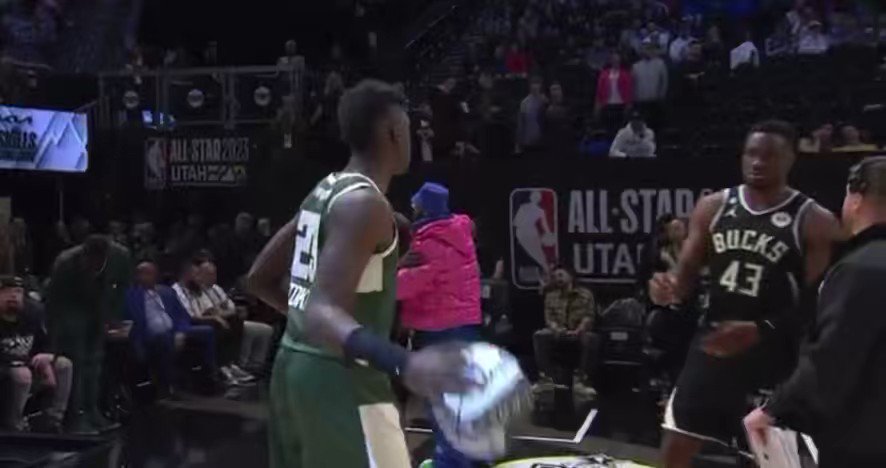 [花邊] Reggie Miller 不會唸Antetokounmpo