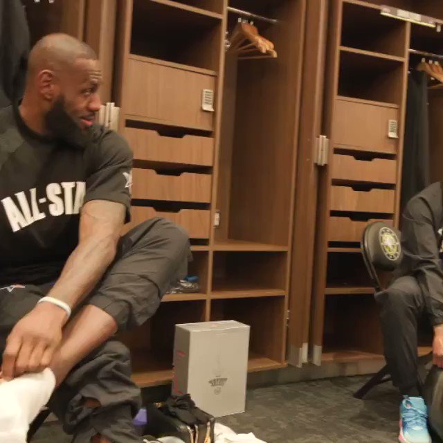 [花邊] Lillard 跟LBJ全明星閒聊