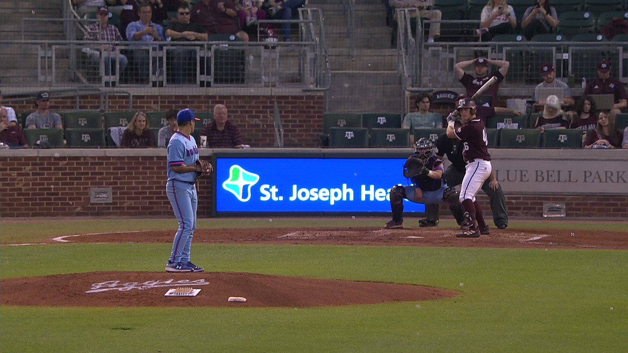 texas-a-m-baseball-on-twitter-first-career-hit-for-kaufermax