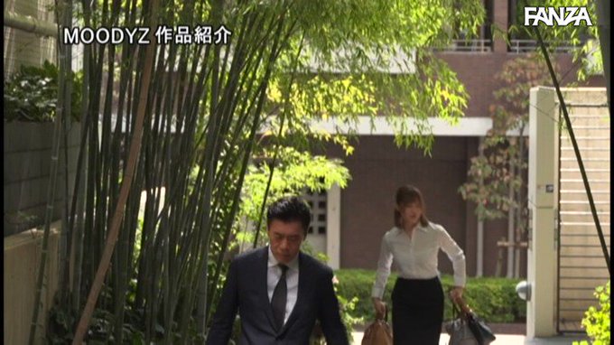 騎乗位キメセク 相部屋になった嫌いな上司に媚薬を飲まされて馬乗り腰振り暴走潮吹きアクメ 藤森里穂 https://t.co/gNcfB88hn6