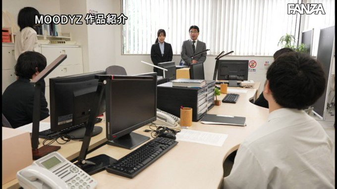 いつも会社で無自覚に誘惑してくるプリ尻の可愛い後輩部下が飲み会後、お尻丸出しで大暴走！朝まで杭打ち追撃中出し10発 白桃はな https://t.co/ez3LZQUKvc