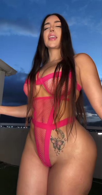 Dulces sueños baby ? https://t.co/IqtwTVu8Dq