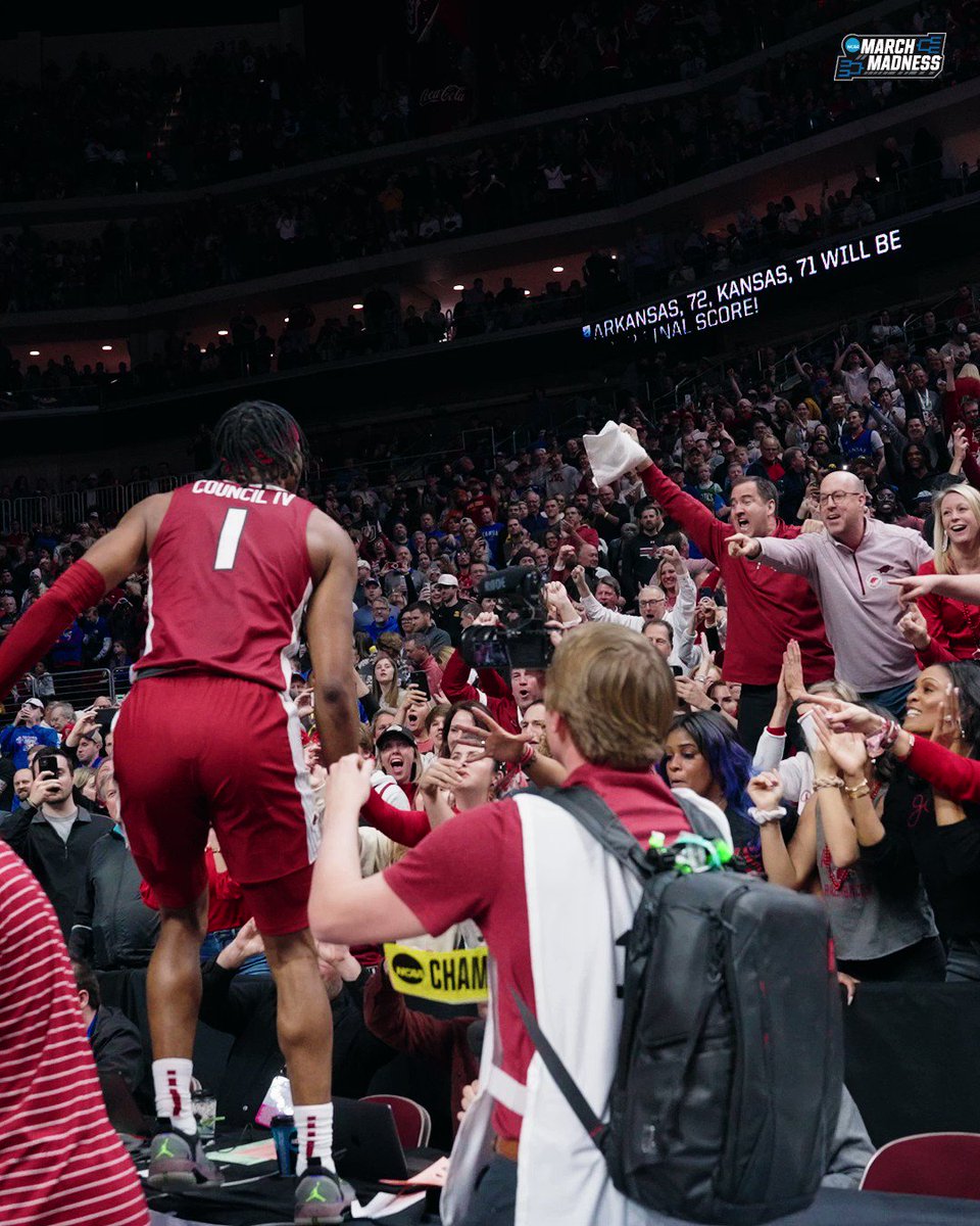 NCAA March Madness on Twitter "Arkansas' W over Kansas feels like a