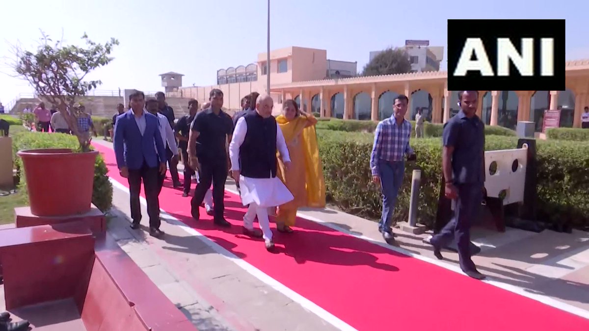 #WATCH | Union Home Minister Amit Shah along with his family members offers pray… #WATCH | Union Home Minister Amit Shah along with his family members offers pray…