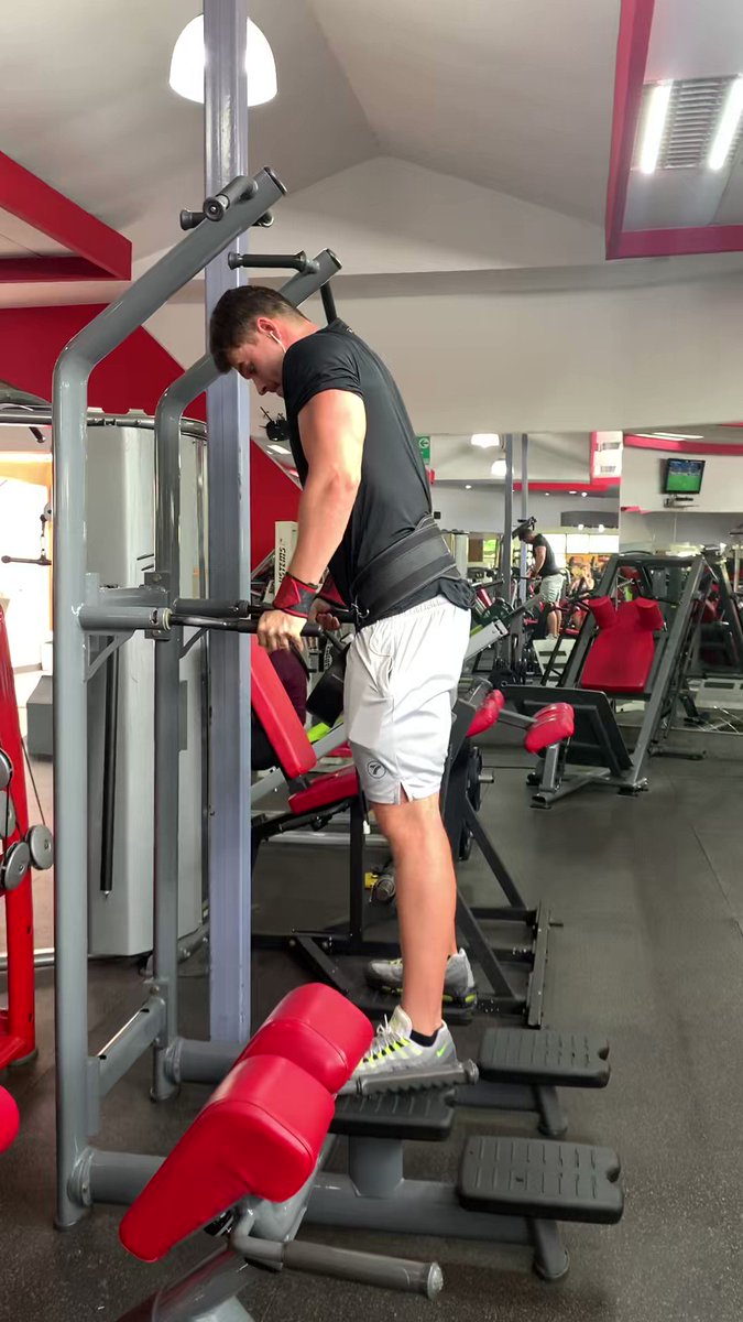 Francis Melia on Twitter "Top set of weighted dips today. Bodyweight