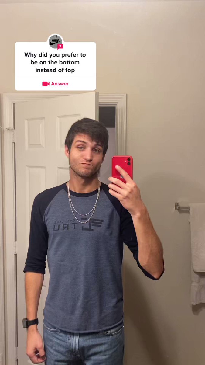 Elliot Finn on Twitter: "Why I chose to bottom? 👀"